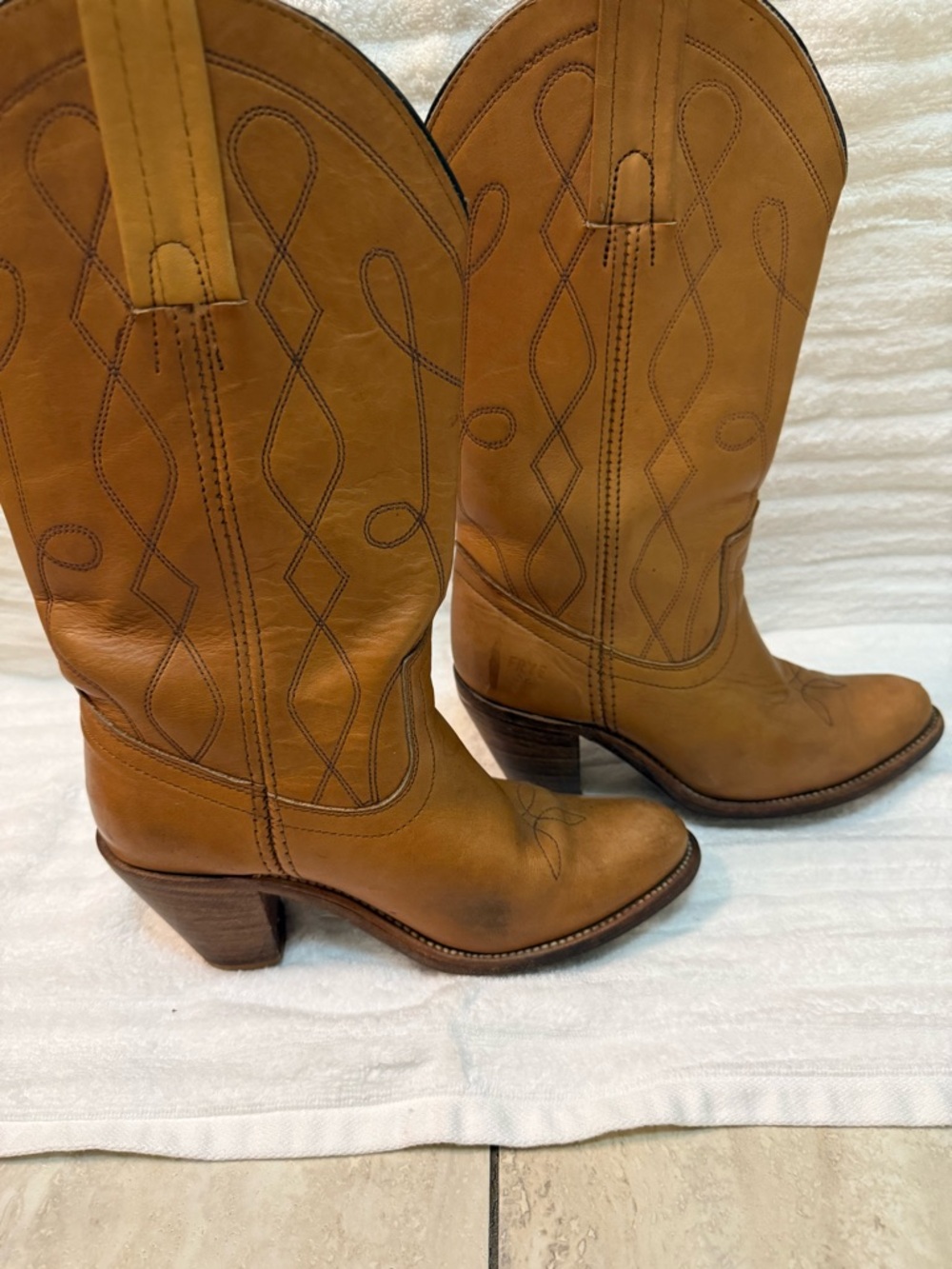 Frye Cowgirl boots - Picture 4 of 7